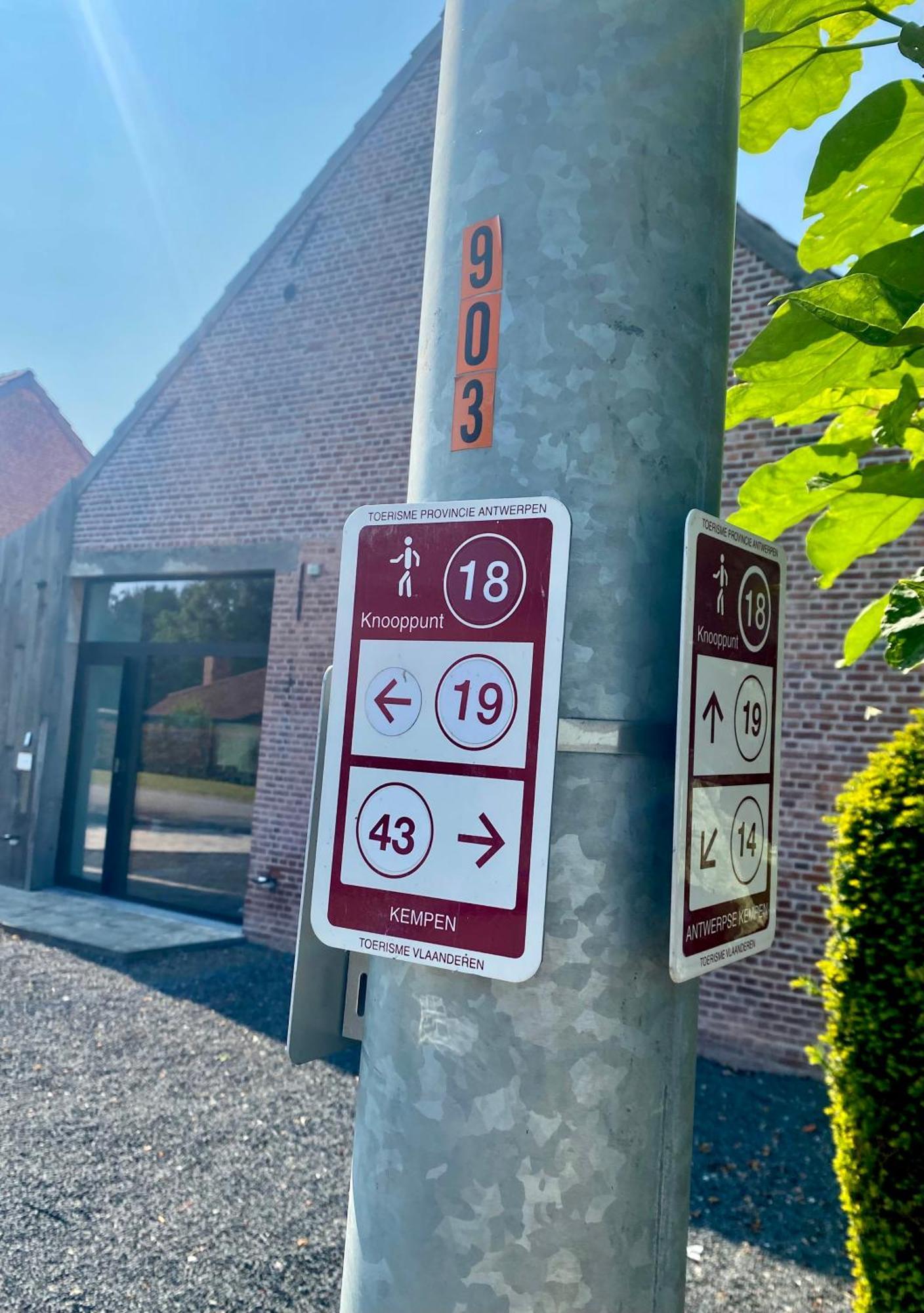 Hoeve De Kleinheide Dessel Exterior photo